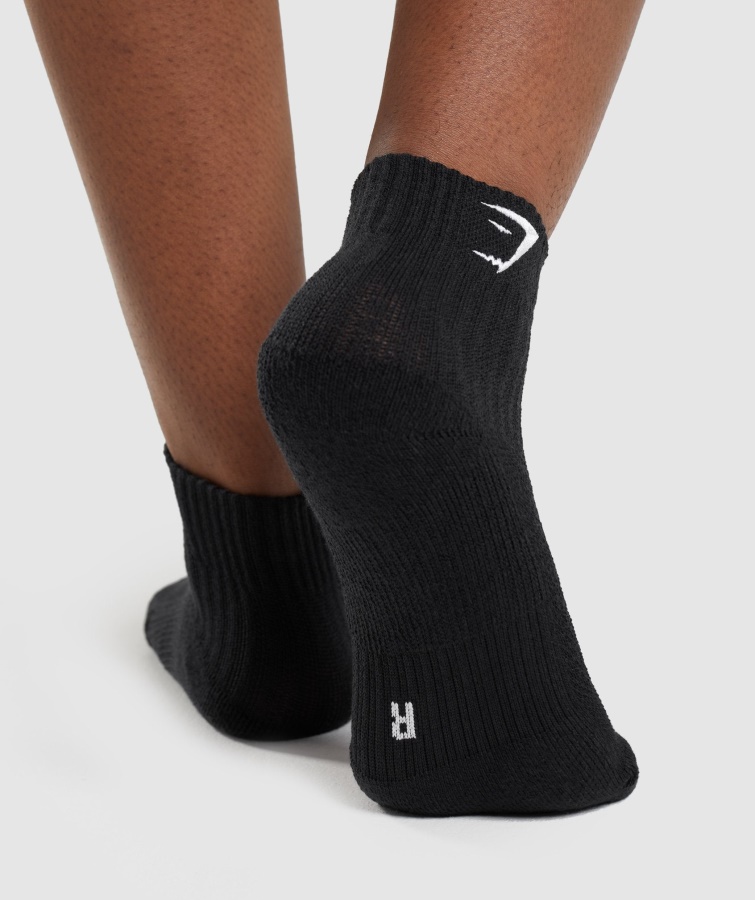 Gymshark Sharkhead Bordado Quarter Calcetines 2pk Negro