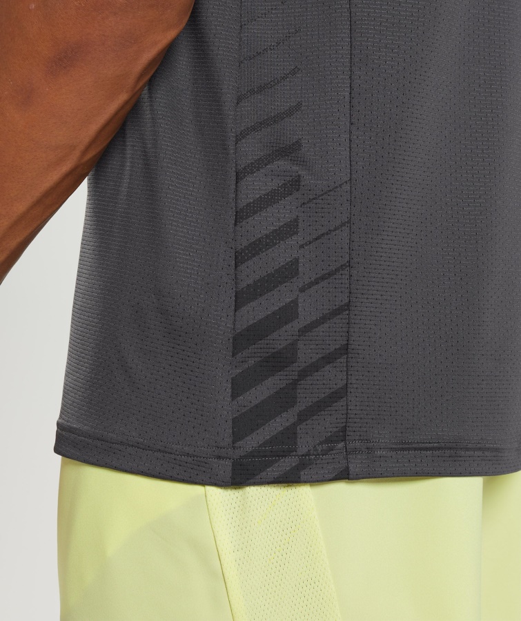 Camiseta Sport Stripe Gris ónix Gymshark